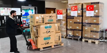 Türkiye sends aid convoy to Iran