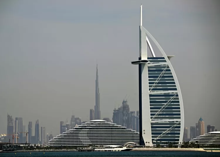 Iran attacks spill into Gulf, injuring four in Bahrain, hitting Dubai sites 11 - Egyptian Gazette