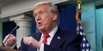 Trump: Iranian ships that come close to blockade will be eliminated