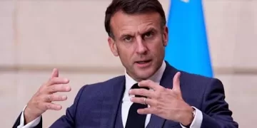 Macron urges global front against US, China