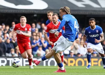 Ipswich surges to 2nd in Championship