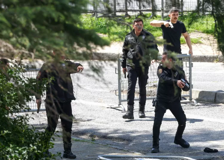 Gunfight outside Israeli consulate in Istanbul leaves one attacker dead 11 - Egyptian Gazette