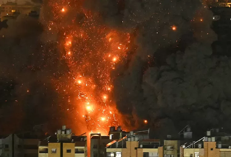 Israel says struck over 200 Hezbollah targets in last 24 hrs 12 - Egyptian Gazette Israel says struck over 200 Hezbollah targets in last 24 hrs 11 - Egyptian Gazette