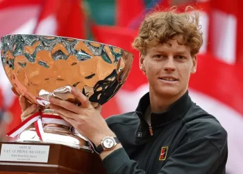 Sinner masterclass sends warning