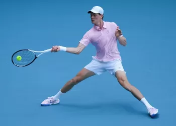 Sinner crushes Humbert in Monte Carlo