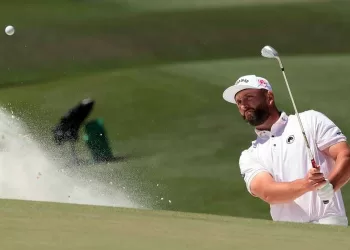 Jon Rahm struggles at Masters