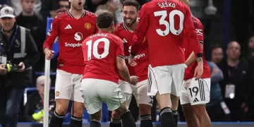 Man Utd edges Chelsea in EPL