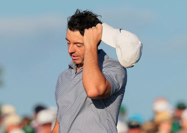 McIlroy loses Masters lead 15 - Egyptian Gazette McIlroy loses Masters lead 14 - Egyptian Gazette