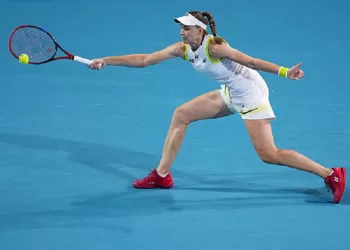 Rybakina, Gauff into Stuttgart quarters