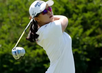 Kim squanders lead in Los Angeles