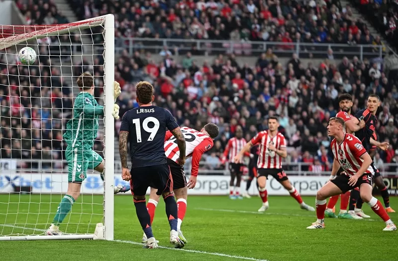 Forest boosts EPL safety hopes 18 - Egyptian Gazette