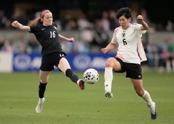 USA women cruise past Japan 3-0