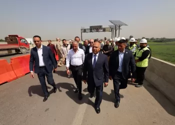 Wazir inspects smart transportation system on Shubra–Banha highway