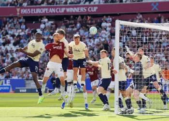 EPL survival race: Spurs, West Ham win