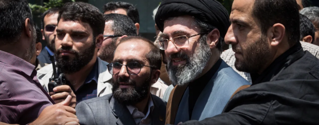 Top Iranian diplomat arrives in Pakistan in effort to resume peace talks