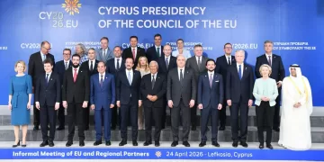 Sisi meets European leaders, GCC secretary general in Cyprus