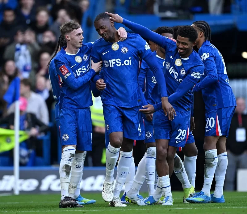 Man City, Chelsea focus amid distractions 16 - Egyptian Gazette Man City, Chelsea focus amid distractions 15 - Egyptian Gazette