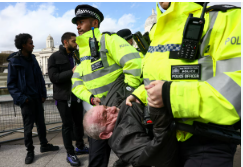 Israel reprimands Spain over blowing up of Netanyahu effigy