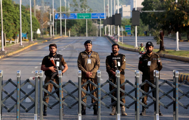 Iran says it will not accept ‘maximalist’ US demands