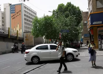 Pakistan pushes to get US-Iran peace talks on track