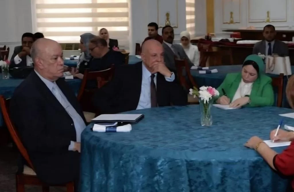 Aviation Min.: EgyptAir flights stable, fleet modernisation continues 18 - Egyptian Gazette