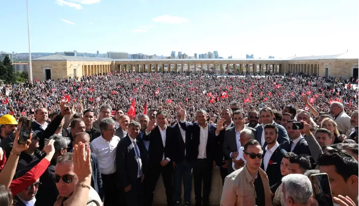 Ousted Turkish opposition leader Ozel draws thousands in Ankara protest 13 - Egyptian Gazette Ousted Turkish opposition leader Ozel draws thousands in Ankara protest 12 - Egyptian Gazette