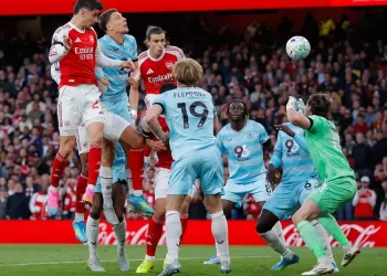 Arsenal one step from EPL title