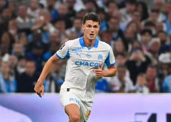 Pavard announces Marseille exit