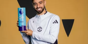 Fernandes takes EPL top award