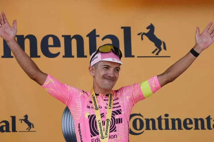 Carapaz skips Giro for Tour 12 - Egyptian Gazette