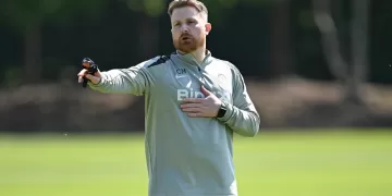 McFarlane calls for Chelsea surge