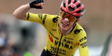 Vingegaard wins Giro stage 7