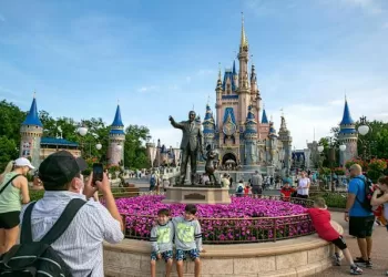 Streaming, parks power Disney’s strong 2nd quarter