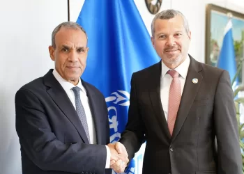 Egypt’s FM in London highlights Suez Canal role, meets IMO Secretary-General