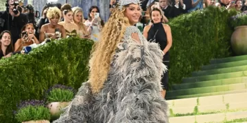 Music icons take artistic liberties with Met Gala dress code