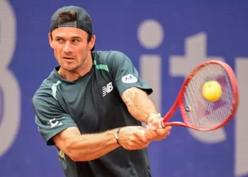 Paul books Hamburg final spot
