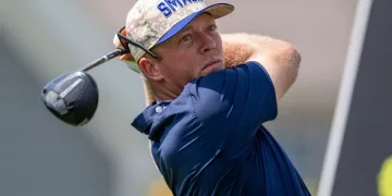 Gooch takes control in Korea