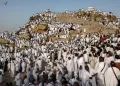 Muslim pilgrims converge on Arafat for prayers, worship as Hajj reaches its peak