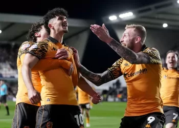 Hull edges nearer to Premier League