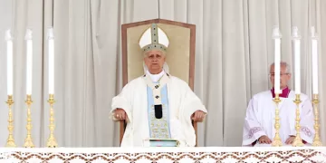 Pope urges leaders to calm tensions after Rubio meeting