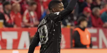 Arsenal to face PSG in Champions League final