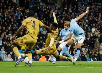 City slice Arsenal’s league lead to two points 