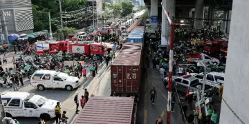 Thailand train collision leaves 8 dead, 25 injured