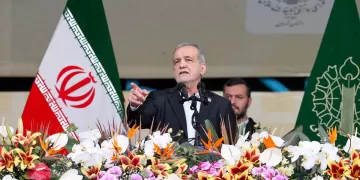 Iran’s president orders reopening of international internet access