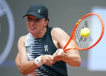Swiatek advances in Italian Open