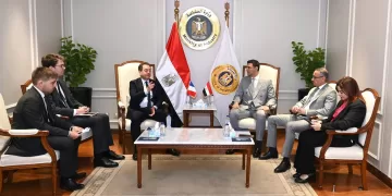 Cairo, Paris seek to promote industrial links 