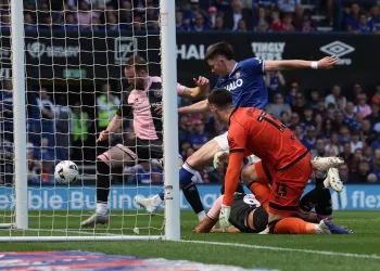 Ipswich returns to Premier League