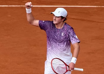 Fonseca sparks tennis craze in Brazil