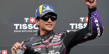 Martín wins Le Mans sprint race