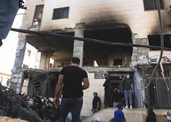 Israel carries out strike on Beirut suburbs